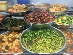Food selection  at SuManYuan 素满园 - People's Park Centre in Central Singapore