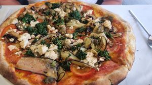 vegan pizza at Capri in Lanzarote