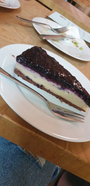 Blueberry Cheesecake at GÖTTLICH Essen & Trinken in Berlin