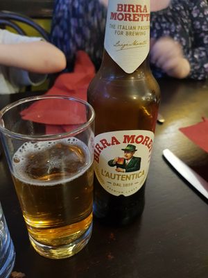 Cheers 🍺 at Pizza Piccolo in South West London