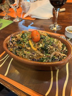 wok de arroz yamani y vegetales  at Pura Vida in El Calafate