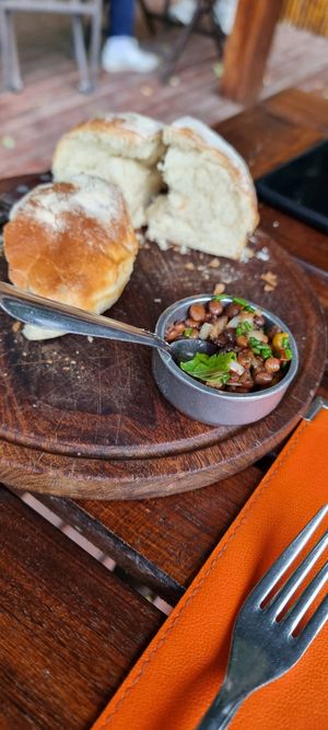 Complimentary bread and lentil dip at Pura Vida in El Calafate