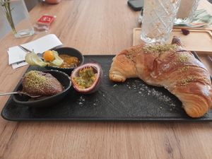 Croissant mit Schokomus und Konfitüre at Tipu in Mannheim