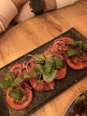 tomato salad starter   at Tipu in Mannheim