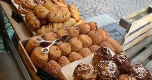 Viennoiseries en vitrine at Origin - Coffee Shop Végétal in Strasbourg