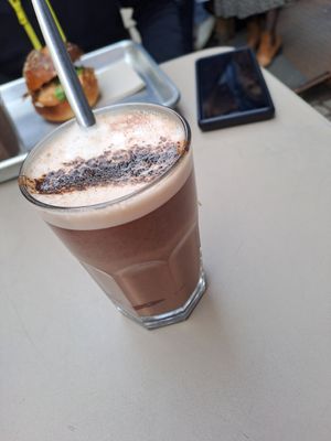 Hot chocolate at Origin - Coffee Shop Végétal in Strasbourg