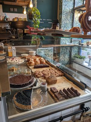 selection of goods at Origin - Coffee Shop Végétal in Strasbourg