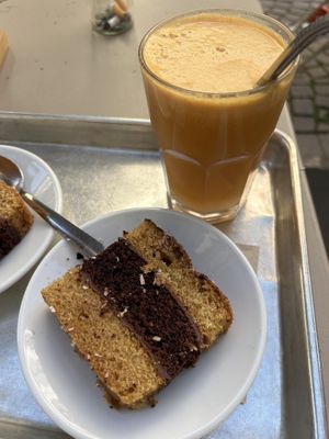 Cake Neapolitain  at Origin - Coffee Shop Végétal in Strasbourg