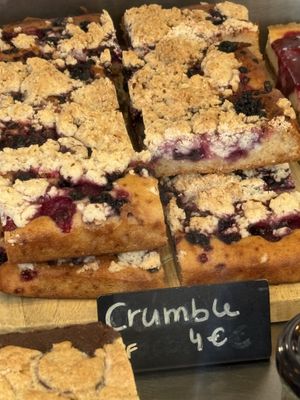 crumble  at Origin - Coffee Shop Végétal in Strasbourg