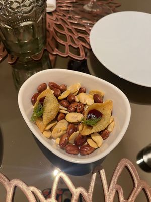 Free vegan appetizers at Tierra in Matera