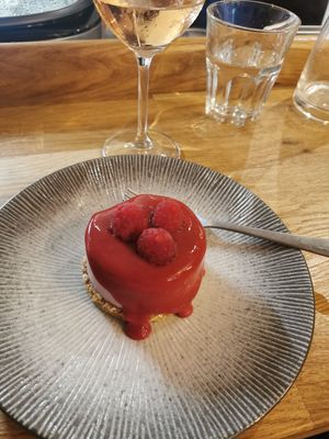 Strawberry cheesecake at Koko Green in Nice