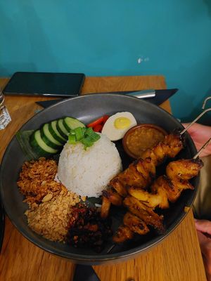 Lemongrass chicken at Koko Green in Nice