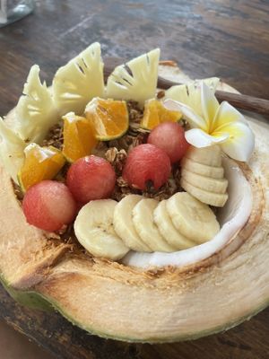 Pretty smoothie bowl!  at Hellocapitano Lifestyle Café in 