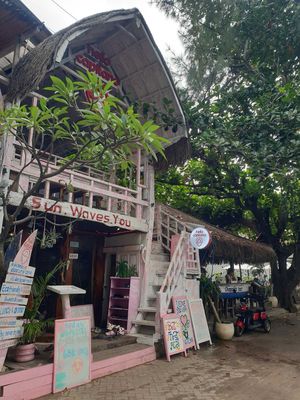  at Hellocapitano Lifestyle Café in 