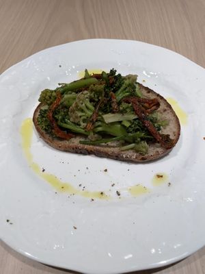 朝食も化学農薬、化学肥料不使用野菜  at PASTA+ En to En in Osaka