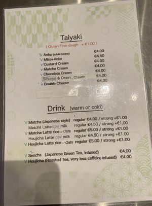 Jan 2023: Anko and Miso anko are vegan at Tokyo Taiyaki Story in The Hague
