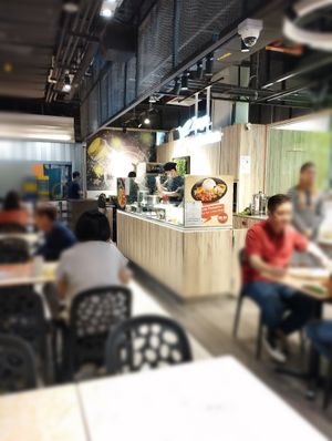 More diners now at Zuya Vegetarian 竹雅素食 - Marina Square in Central Singapore
