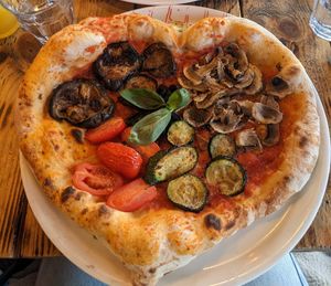 Pizza Vegan at SoHo Trattoria in Paris