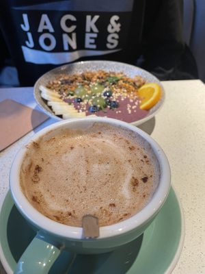 Chai latte  at Anne&Max - Fahrenheitstraat in The Hague