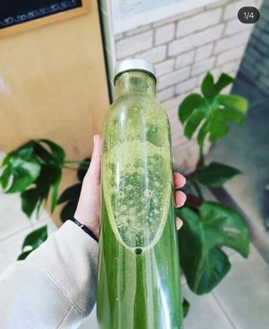 Green juice do dia.  at Café n.°5  in Leiria