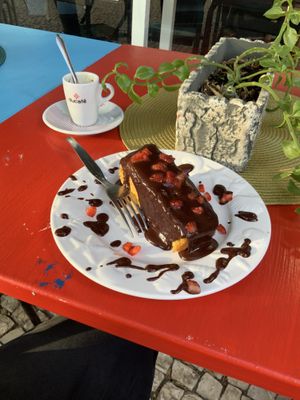   at Veganicelos in Setubal