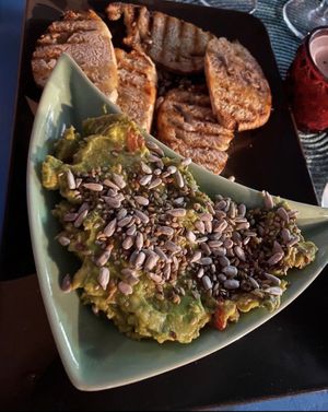 Guacamole plate 5€  at Veganicelos in Setubal