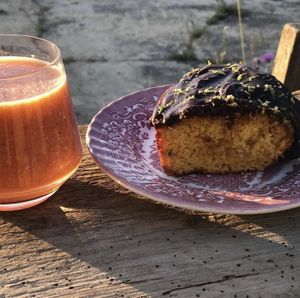 Limonada of day: carrot+strawberry 1,5€ , carrot pie of the day 2€  at Veganicelos in Setubal