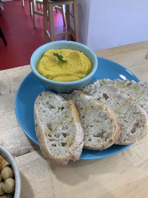   at Veganicelos in Setubal