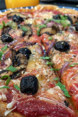 Pizza vegan  at Veganicelos in Setubal