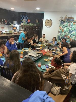 Reservations 10+ people have one food bill for free. Perfect for birthdays or familly meatups  at Veganicelos in Setubal