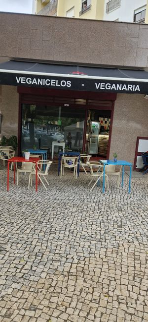 Esplanada :) at Veganicelos in Setubal