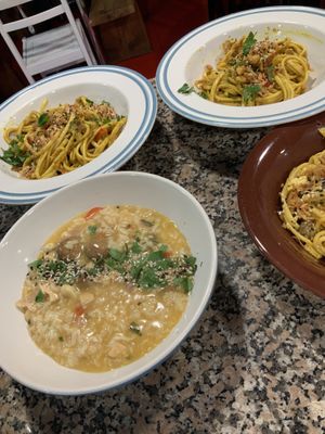Risotto, Linguini Curry  at Veganicelos in Setubal