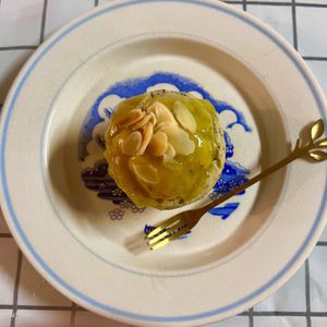 Lemon and poppy seeds  at Neko Vegan House in Penang