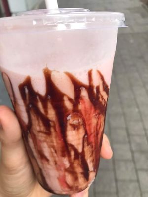 Banana-caramel milkshake at Tasty in Osnabrueck