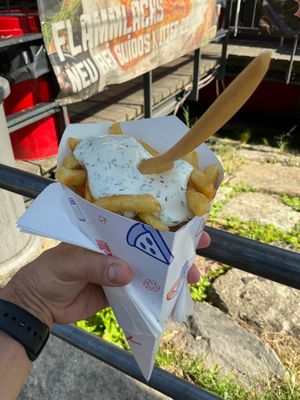 Vegan Fish & Chips with vegan tartar sauce. at Guidos Kutter 22 in Rostock