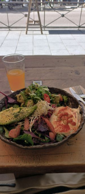  at Honest Greens - Gran Via in Madrid