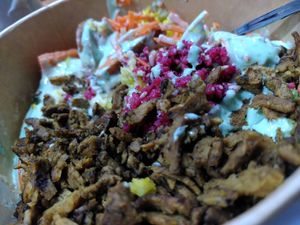 Der Polizist mit Shawarma at Gustav Grün in Osnabrueck