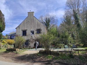 Outside at l'Autre Rive in Berrien