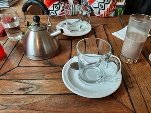 Flower tea at l'Autre Rive in Berrien