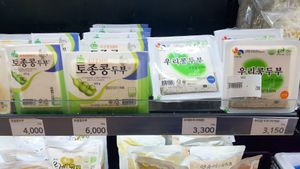 block tofu at The Nature Organic Food Market - 더네이처링크 용호동W스퀘어  in Busan