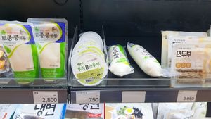 soy soup (콩물), soft tofu, tofu noodles at The Nature Organic Food Market - 더네이처링크 용호동W스퀘어  in Busan