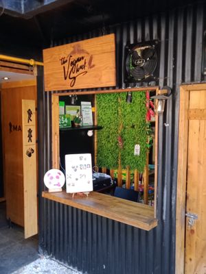Store front at The Vegan Shack in Panglao