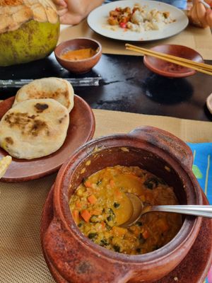 Best lentil curry with fresh and hot Pita + rest of tempeh sticks with spicy peanut sauce (been too hungry for earlier pic) at Lockdown Kitchen in 