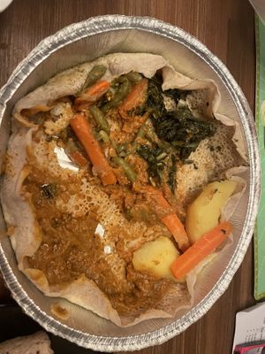 Mixed platter: spinach, lentils, vegetables  at Massai Bar & Restaurant in Langen