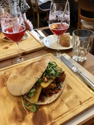 “Edle Erde” - vegan kebap 😋  at Eiger Brasserie in Bern