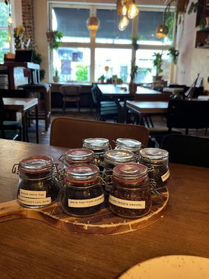 teas  at Pleur Foodbar in Maastricht