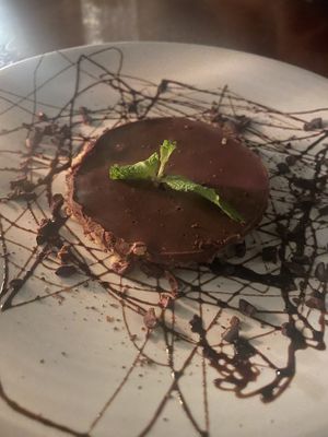   at Salon Gallos in Merida