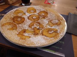 Appelkaneelpannenkoek at Pannenkoekenhuis Den Strooper in Arnhem