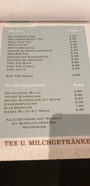 Heißgetränke, Haferdrink möglich at Wecklies Bio Café & Bistro in Bad Oldesloe