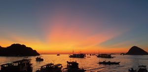 Sunset view at Warung Brothers Bajo in 